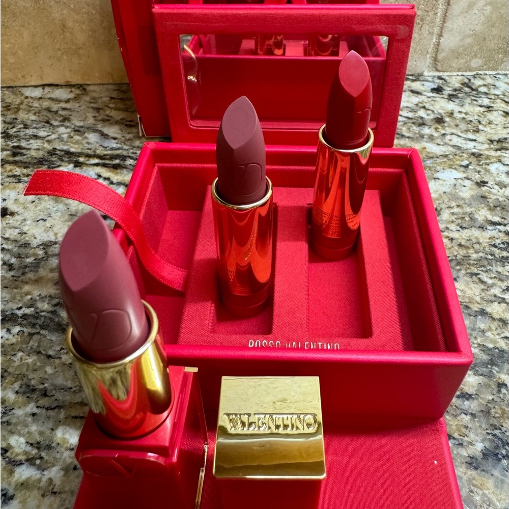 Valentino Luxurious Lipstick Trio